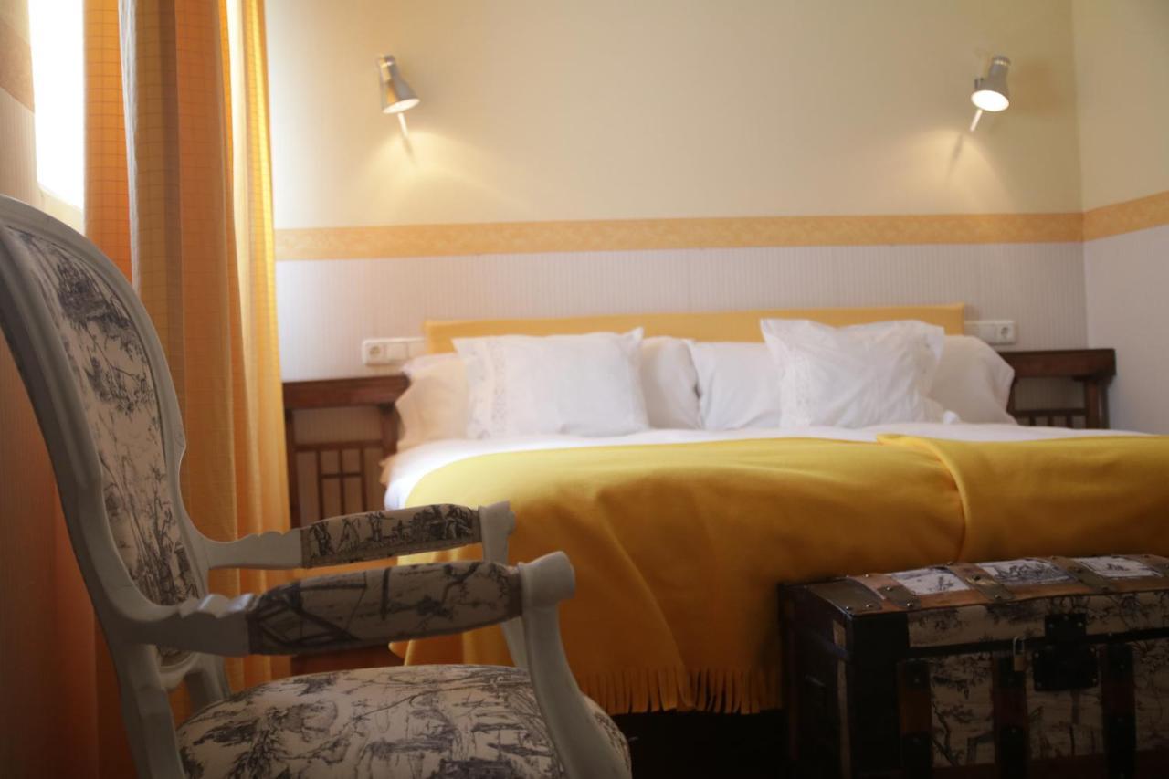 Hotel Villa Maria Fuentes de Béjar Екстериор снимка
