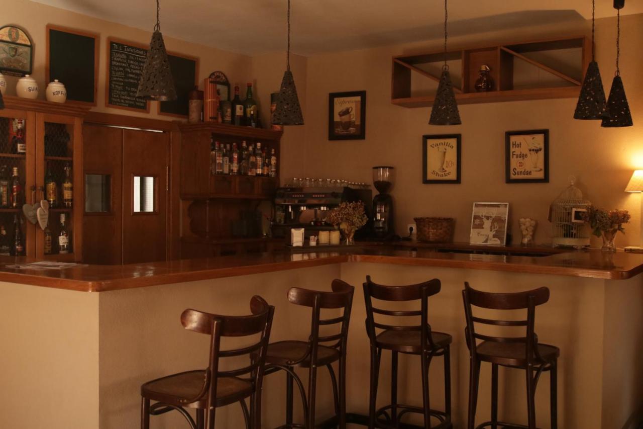 Hotel Villa Maria Fuentes de Béjar Екстериор снимка