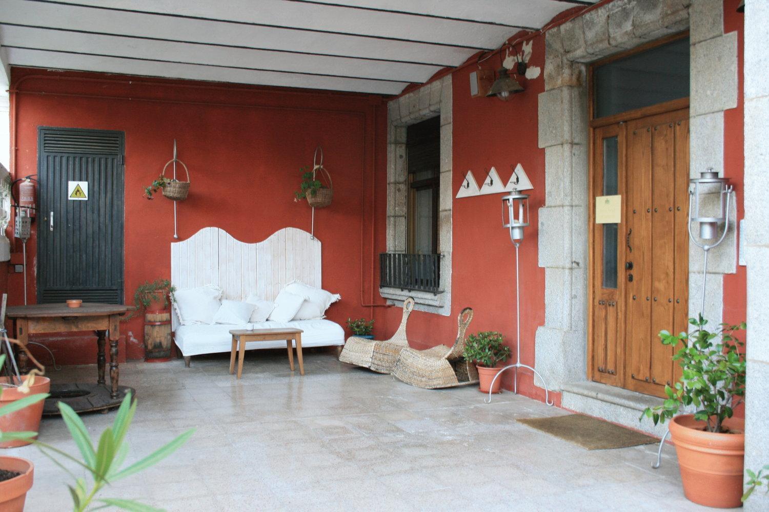 Hotel Villa Maria Fuentes de Béjar Екстериор снимка